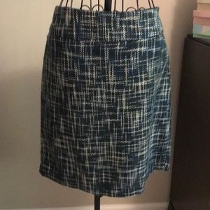 Limited skirt